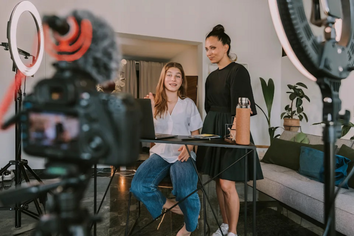 YouTube đang trao quyền sáng tạo cho nhiều người hơn – với tính năng collab mới giúp kết nối những bộ óc sáng tạo từ khắp nơi trên nền tảng. (Nguồn: Endgadget)