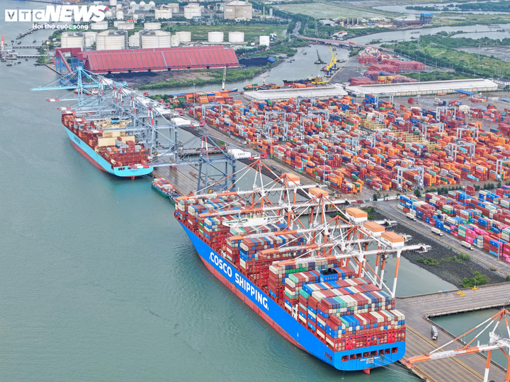 Cảng Cái Mép - Thị Vải.