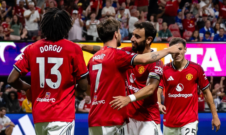 Man Utd vô địch giải đấu mang thương hiệu Ngoại Hạng Anh.