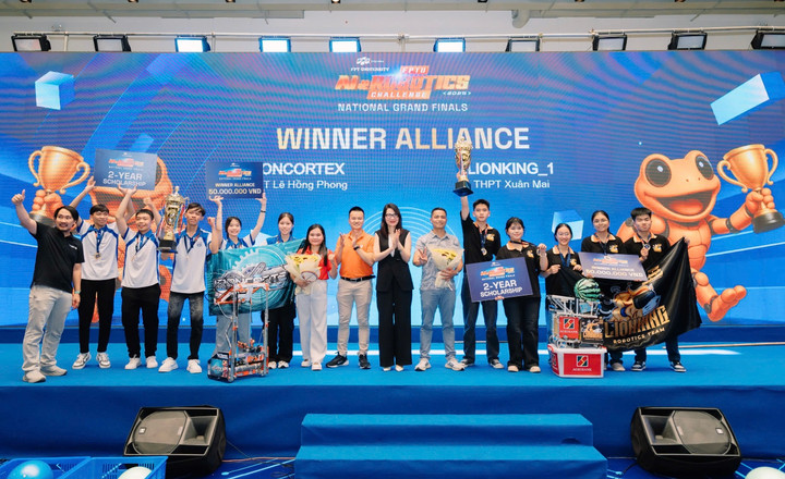 Bao tổ chức trao giải thí sinh.