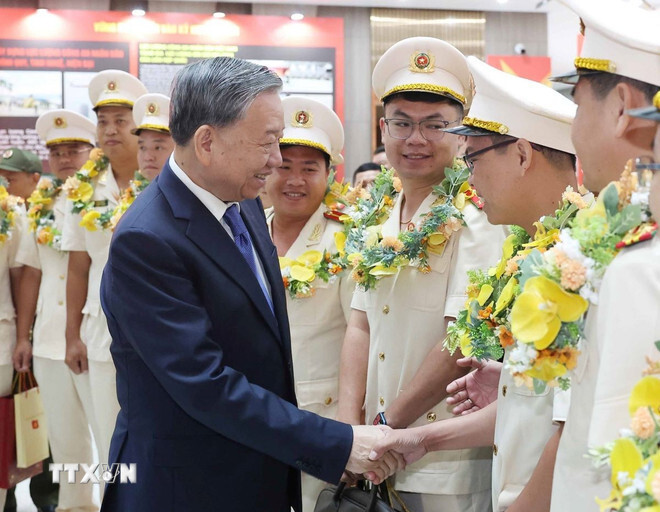 Tổng Bí thư Tô Lâm và các đại biểu. (Ảnh: Thống Nhất/TTXVN)