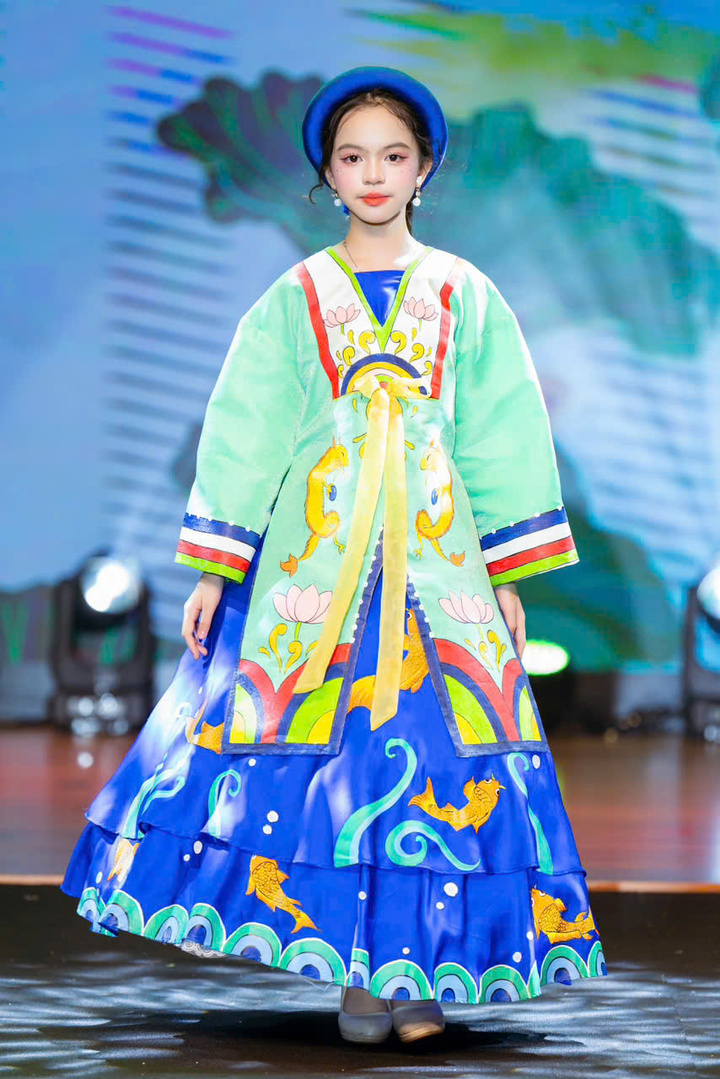 Tại lễ trao giải, hai Quán quân nhỏ tuổi Nguyễn Thị Thanh Thảo và Nguyễn Lê Thùy Linh đã có những chia sẻ chân thành về hành trình tham gia cuộc thi.