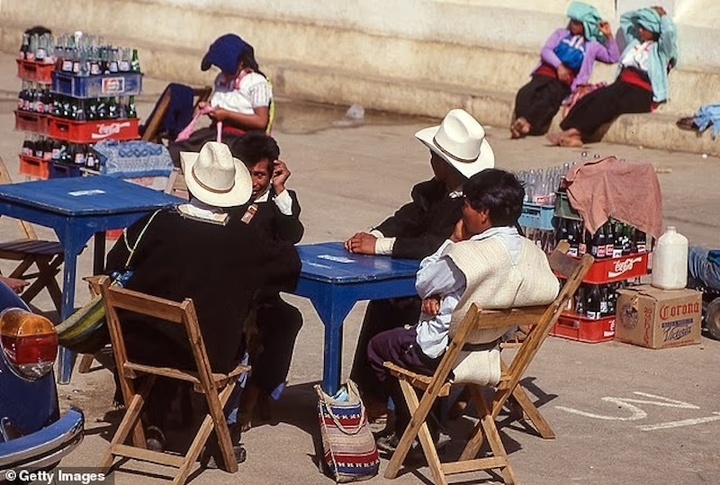 Tại thị trấn San Cristobal de las Casas, một số cư dân uống tới 2 lít Coca-Cola mỗi ngày.