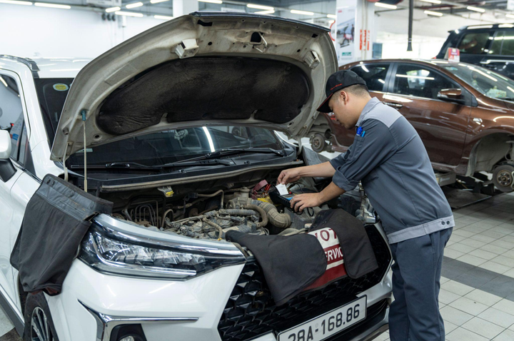 Veloz Cross tiếp tục được giảm đến 66 triệu đồng trong tháng 8 - 5