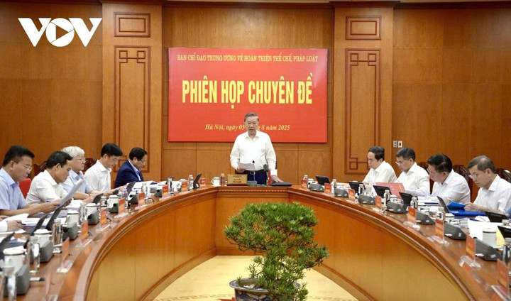 Toàn cảnh phiên họp.