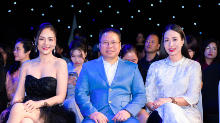Diễn viên Thu Quỳnh đảm nhận vai trò Đại sứ truyền thông cùng các thành viên ban tổ chức là nhà báo Bùi Việt Cường, nhà thiết kế Yến Ngô.