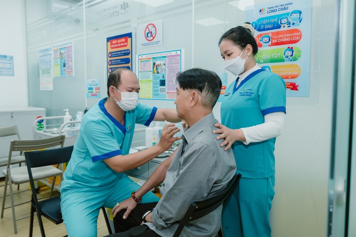 Vắc xin MenQuadfi đã có tại hơn 150 trung tâm tiêm chủng Long Châu toàn quốc, giúp người dân kịp thời bảo vệ trước bệnh não mô cầu nguy hiểm.