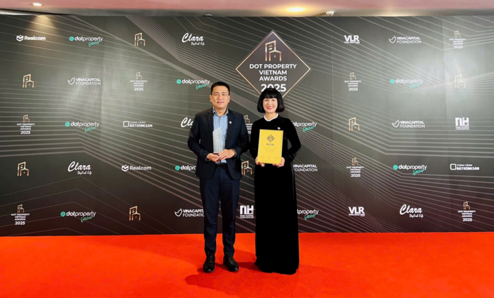 Thành tựu khẳng định chiến lược phát triển sản phẩm ở thực và vai trò tiên phong của Vạn Xuân Group tại thị trường bất động sản phía Nam.