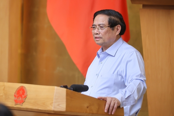 Thủ tướng chỉ đạo xử lý nghiêm hành vi sở hữu chéo, cấp tín dụng cho doanh nghiệp "sân sau". (Ảnh: VGP/Nhật Bắc)