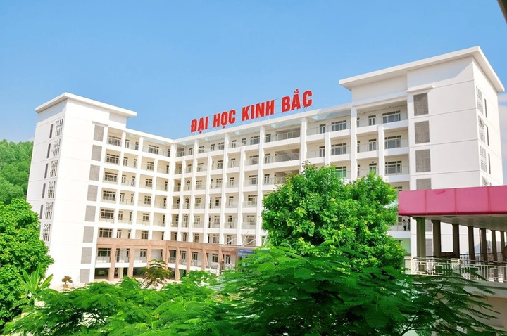 Hàng loạt ngành đào tạo của trường Đại học Kinh Bắc bị xử phạt.