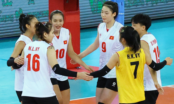 Đội tuyển bóng chuyền nữ U21 Việt Nam bị phạt vì quy định chưa từng được đưa ra trước đây.