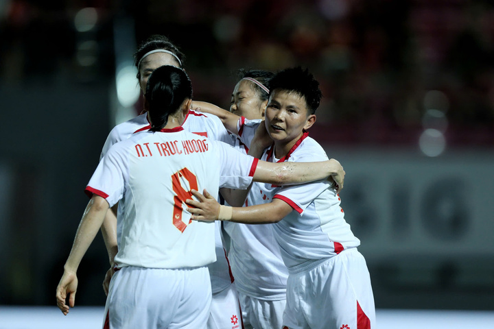 Đội tuyển nữ Việt Nam vượt qua vòng bảng AFF Cup 2025.