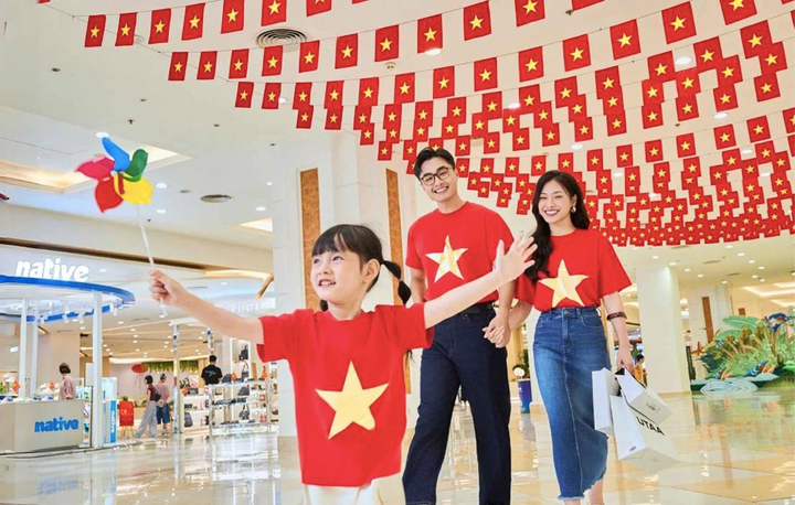 Vincom khởi động chiến dịch 'Tự hào sao Việt' chào mừng 80 năm Quốc khánh - 2
