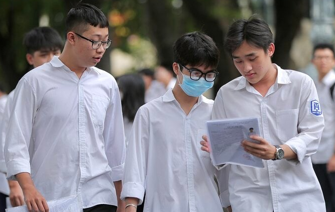 Sắp công bố điểm chuẩn đại học 2025. (Ảnh minh hoạ)