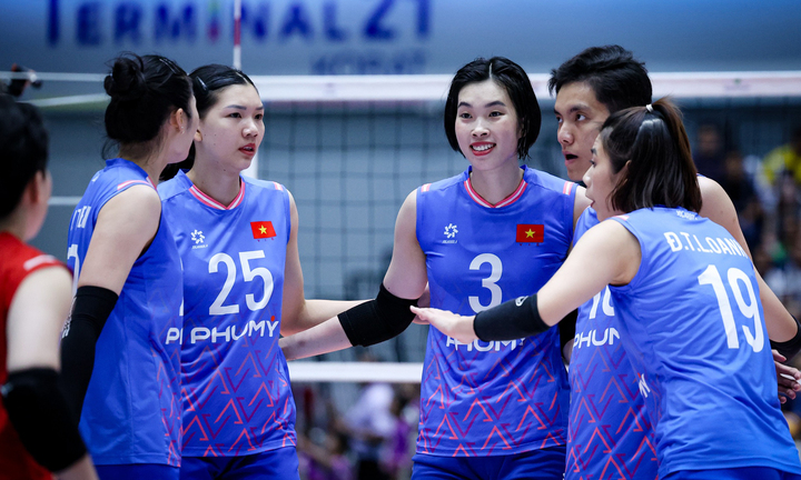 Đội tuyển bóng chuyền nữ Việt Nam giành chức vô địch chặng 2 SEA V.League 2025.
