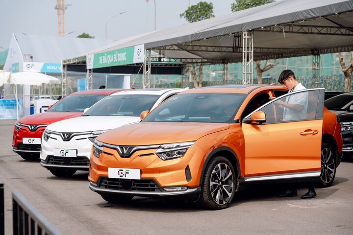 'Ngày hội thu xăng đổi điện' phủ sóng khắp ba miền trong tháng 8 - 4