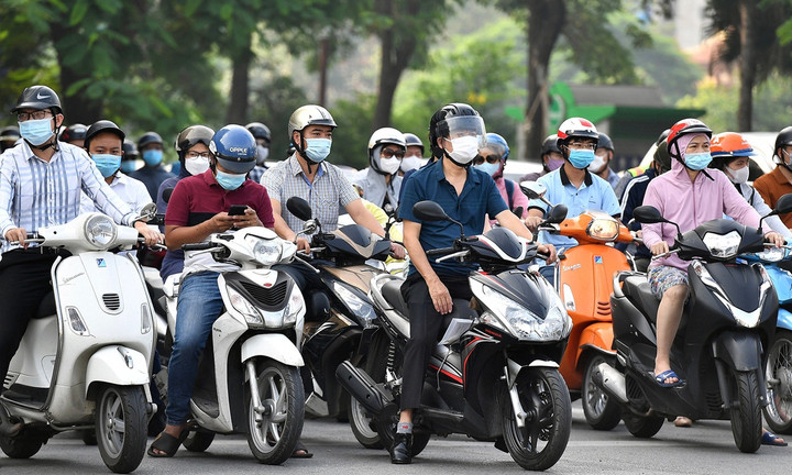 Dự kiến từ 1/7/2026, Hà Nội sẽ cấm xe máy xăng trong Vành đai 1 theo khung giờ/thời điểm hoặc khu vực.