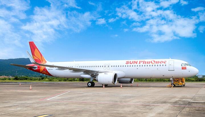 Chiếc máy bay đầu tiên của Sun PhuQuoc Airways.