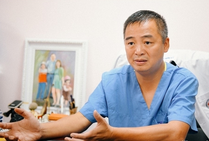 PGS.TS Nguyễn Lân Hiếu, Giám đốc Bệnh viện Đại học Y Hà Nội. (Ảnh: Tiến Tuấn)