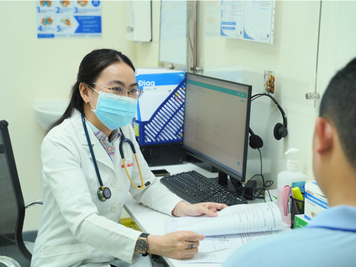 Sau khi có kết quả, bác sĩ sẽ giải thích rõ ràng các chỉ số và giải pháp cụ thể. (Ảnh: DIAG)
