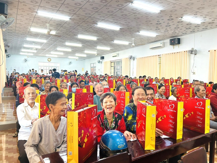 Quỹ Thiện Tâm nhận Huân chương Lao động hạng Nhất - 1