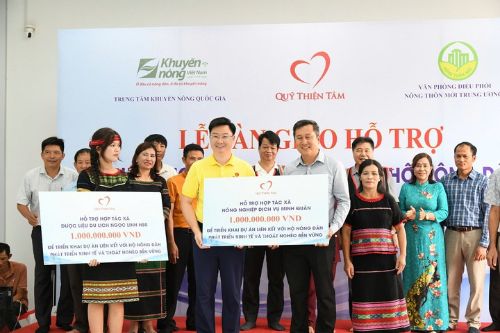 Quỹ Thiện Tâm nhận Huân chương Lao động hạng Nhất - 3