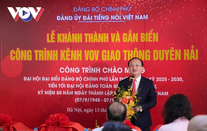 Ông Đỗ Tiến Sỹ - Ủy viên Trung ương Đảng, Ủy viên Ban Chấp hành Đảng bộ Chính phủ, Bí thư Đảng ủy, Tổng Giám đốc Đài Tiếng nói Việt Nam phát biểu tại Lễ khánh thành.