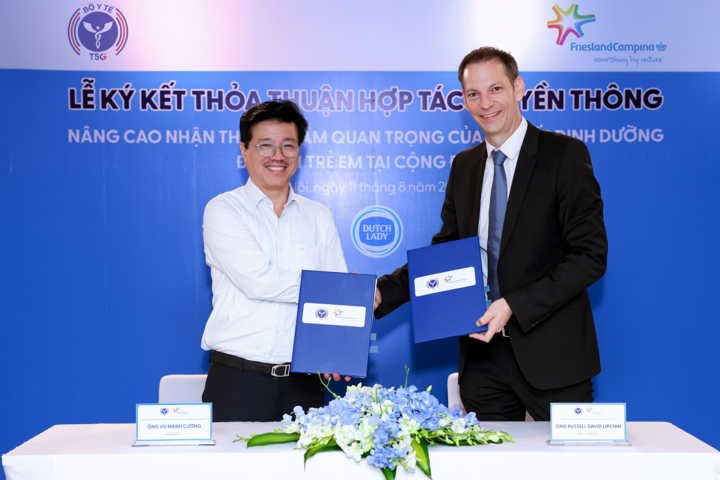 Trung tâm Truyền thông – Giáo dục Sức khỏe Trung ương, Bộ Y tế và công ty FrieslandCampina Việt Nam – nhãn hàng sữa Dutch Lady ký kết hợp tác nâng cao nhận thức về tầm quan trọng của vi chất dinh dưỡng cho trẻ em.