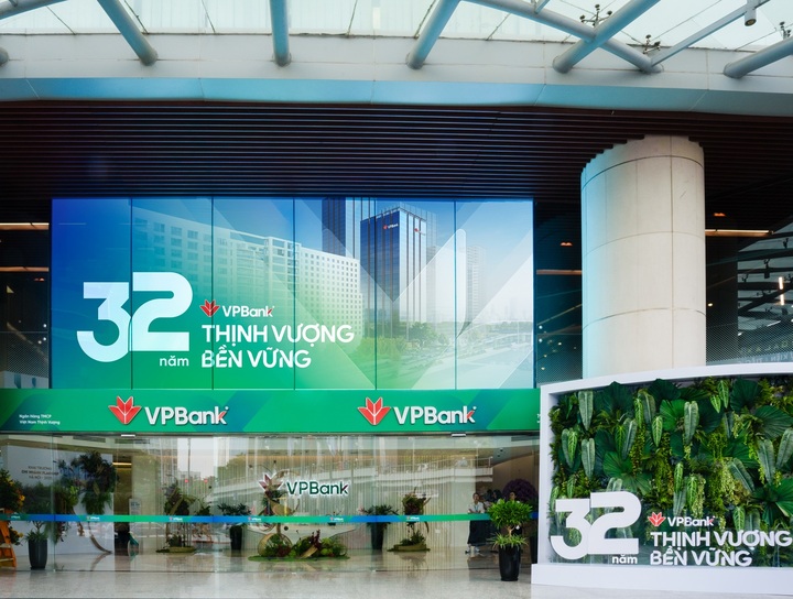 VPBank khai trương CN Flagship Hà Nội: Không gian tài chính toàn diện, đẳng cấp - 1