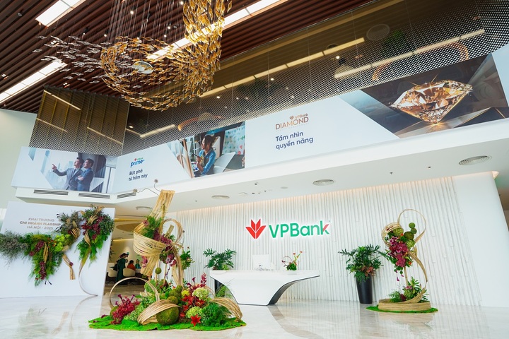 VPBank Flagship Hà Nội được kiến tạo với thiết kế hiện đại nhưng vẫn tôn vinh bản sắc văn hóa Việt.