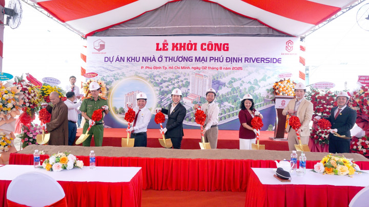 Hình ảnh lễ khởi công dự án chung cư Phú Định Riverside.