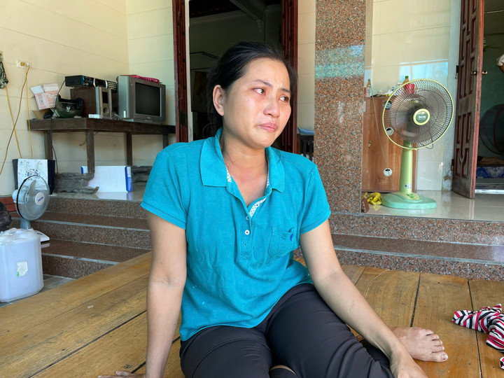 Chị Oanh mỏi mòn chờ chồng trở về