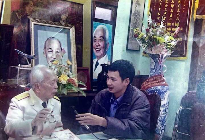 Nhà báo Đồng Mạnh Hùng từng có cơ hội phỏng vấn Đại tướng Võ Nguyên Giáp.