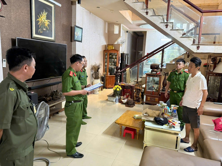 Lê Công Khá bị khởi tố, bắt giam. (Ảnh: Công an cung cấp)