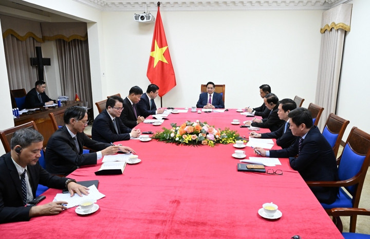 Toàn cảnh buổi điện đàm