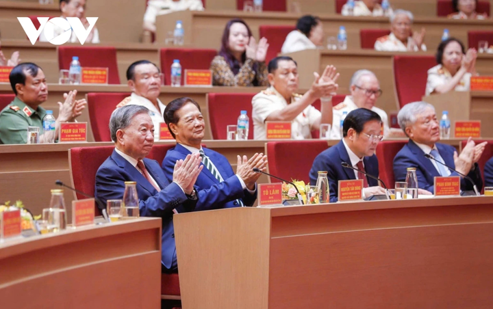 Ngày 16/8, Tổng Bí thư Tô Lâm tới dự và chủ trì buổi gặp mặt cán bộ công an lão thành, tướng lĩnh, sĩ quan cao cấp, Anh hùng Lực lượng vũ trang qua các thời kỳ.