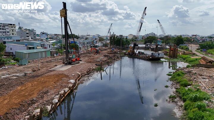 Projekt obnovy kanálu Xuyen Tam po svém dokončení pomůže s odvodněním, zlepší životní prostředí a městskou krajinu.
