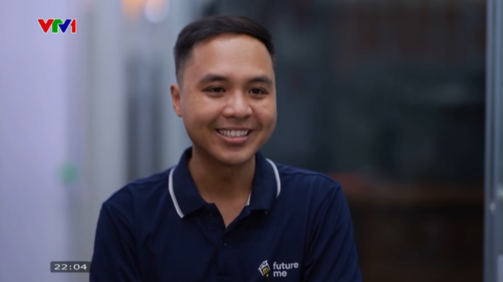 Phan Minh Duc returned to Vietnam after studying abroad and is currently working in the education sector.