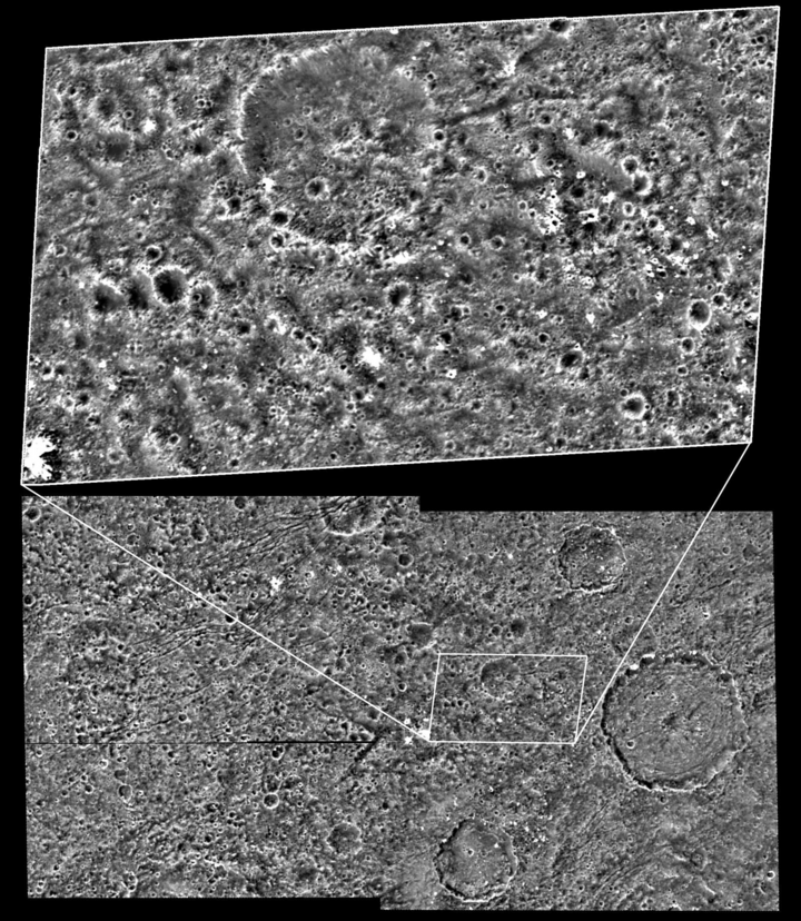 Bề mặt tối của Ganymede - nơi lưu giữ lịch sử va chạm. (Nguồn: NASA)
