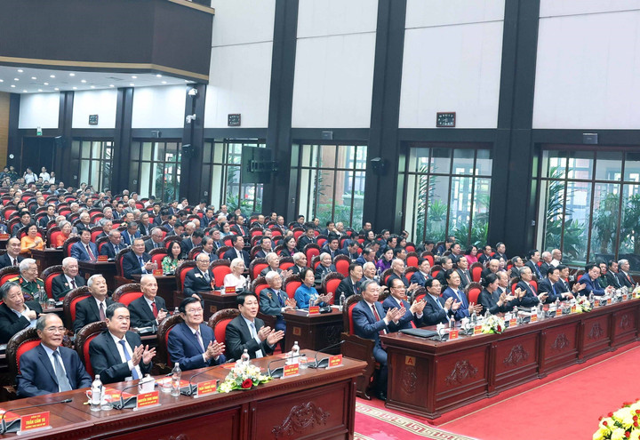 Các đại biểu tham dự buổi gặp mặt. (Ảnh: TTXVN)