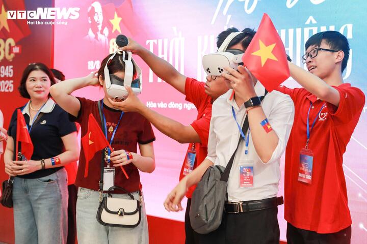 Người dân đến trải nghiệm 
