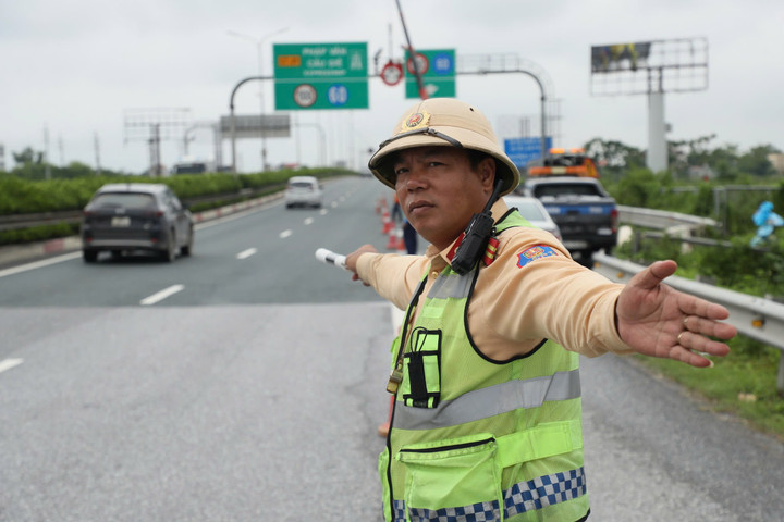 Cục CSGT vừa có thông báo lịch hạn chế phương tiện vào Hà Nội dịp 2/9.