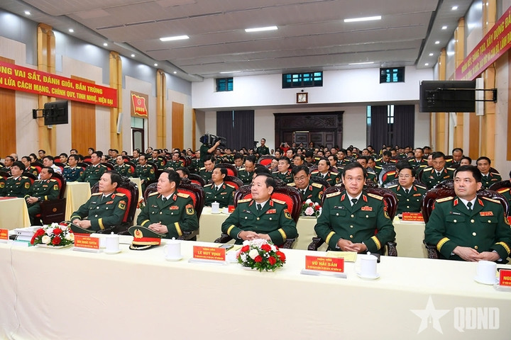 Các đại biểu tại buổi lễ. (Ảnh: Tuấn Huy)