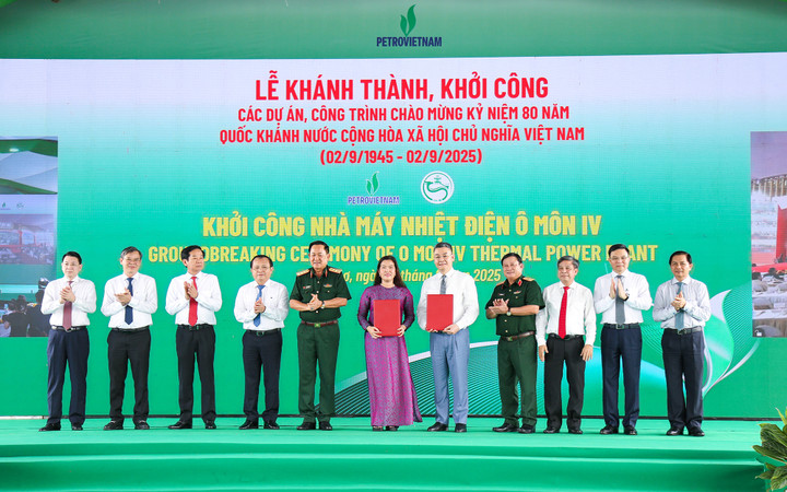 Petrovietnam và UBND Thành phố Cần Thơ ký kết Thỏa thuận hợp tác toàn diện nhằm đáp ứng mục tiêu trong việc hình thành trung tâm năng lượng tích hợp, thúc đẩy công nghiệp hỗ trợ và đào tạo nguồn nhân lực chất lượng cao khu vực đồng bằng sông Cửu Long.
