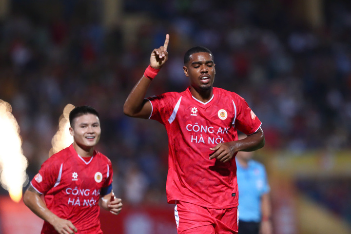 CLB Công an Hà Nội chạm trán Pathum United.