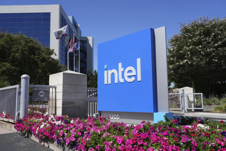 Công nghệ 20/8: Chính phủ Mỹ muốn sở hữu 10% cổ phần Intel