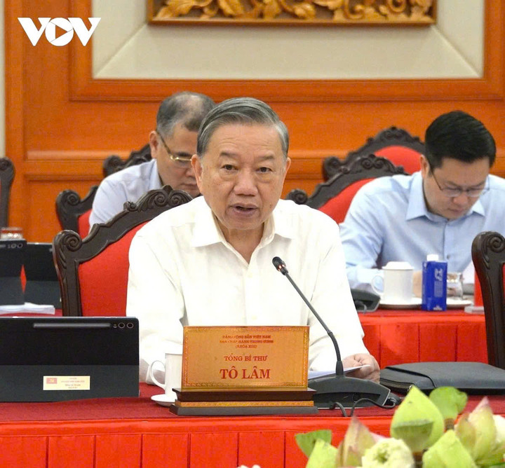 Tổng Bí thư Tô Lâm phát biểu tại cuộc làm việc với Ban thường vụ Thành uỷ Hà Nội.