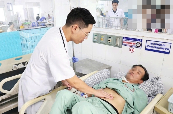 Suýt mất mạng vì uống 500ml rượu mỗi ngày