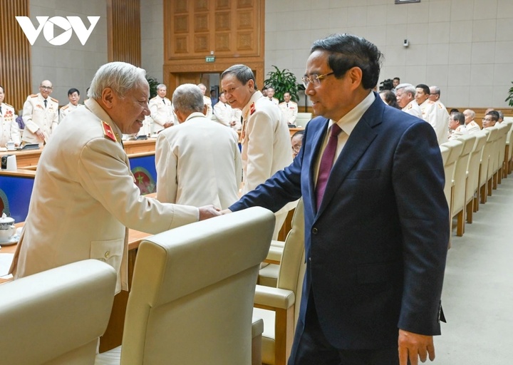 Thủ tướng Phạm Minh Chính gặp mặt, tri ân các cán bộ của Ban Liên lạc Công an chi viện chiến trường miền Nam.