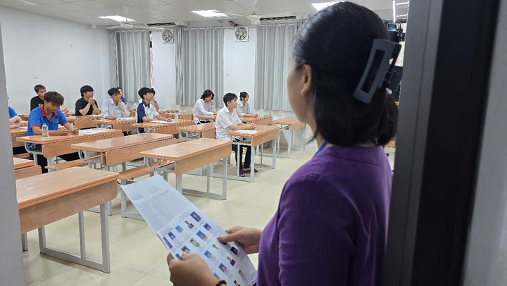 Việc quy đổi điểm nhằm bảo đảm công bằng cho mỗi thí sinh. (Ảnh: VGP/Thu Trang)